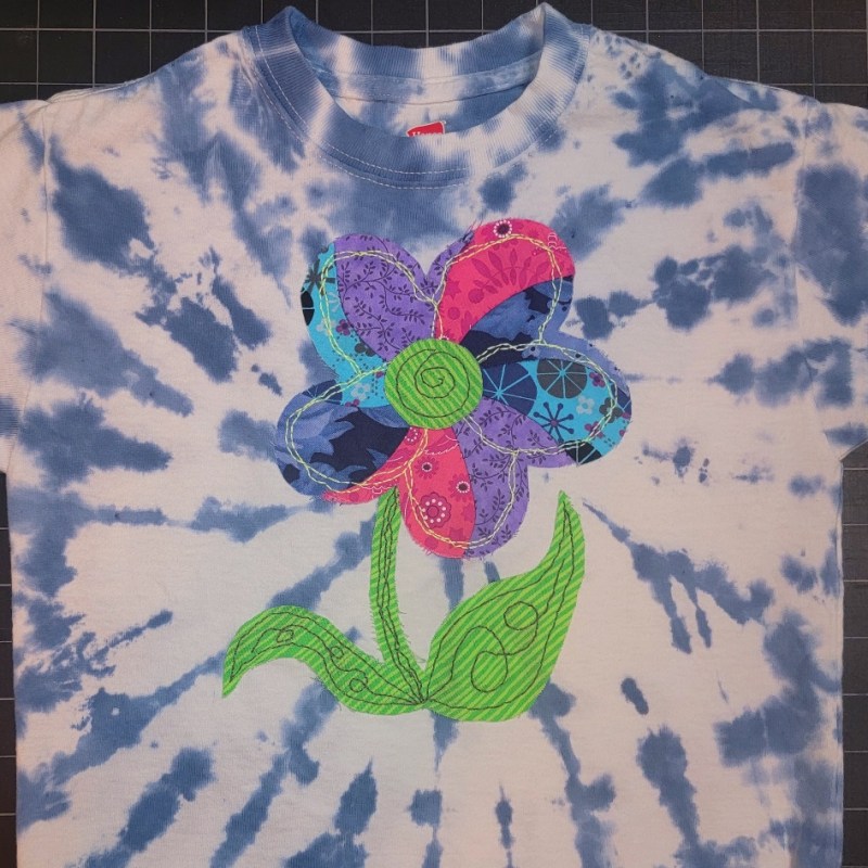 Frizzy Flower Appliqué Pattern for Kid’s&nbsp;Shirt